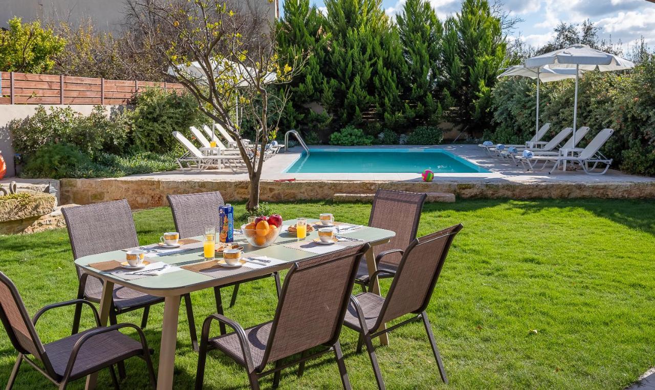 Villa Lucas Melidhonion  Экстерьер фото
